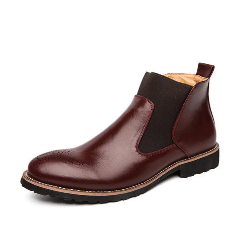 Large Flat Leather Broch Carved Mid-High Cut Shoes