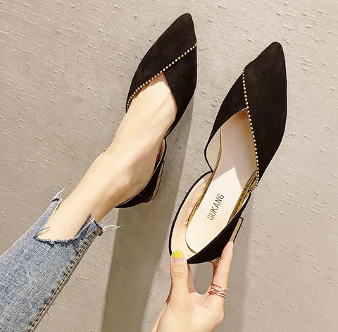 Pointed Shoes, Loafers, and Flat Shoes