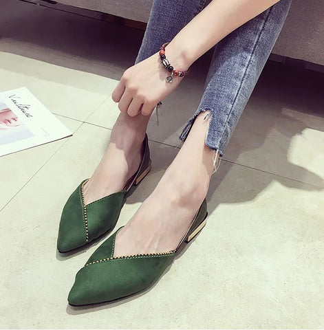 Pointed Shoes, Loafers, and Flat Shoes